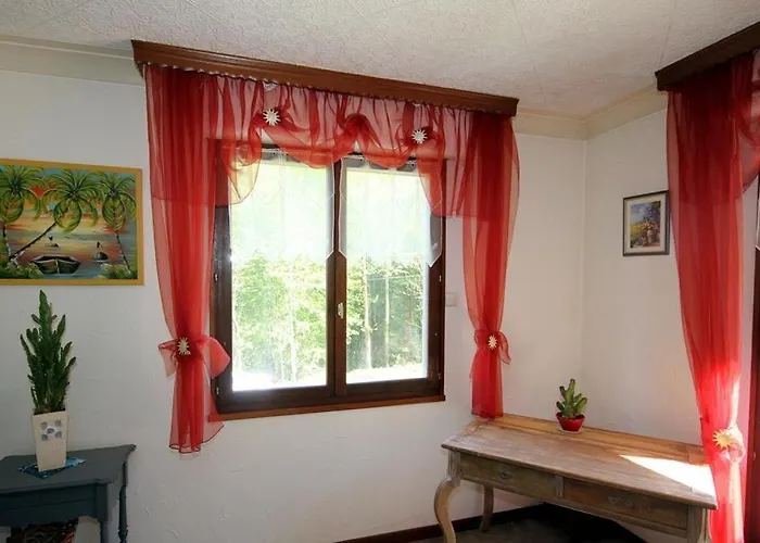 Semesterbostad Chez Corinne *